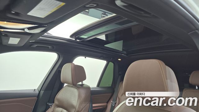 BMW X5 2019 — photo 19