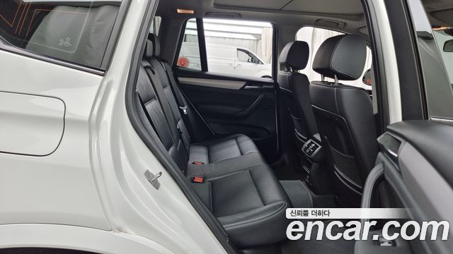 BMW X3 2017 — photo 12