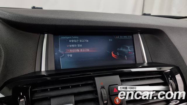 BMW X3 2017 — photo 16