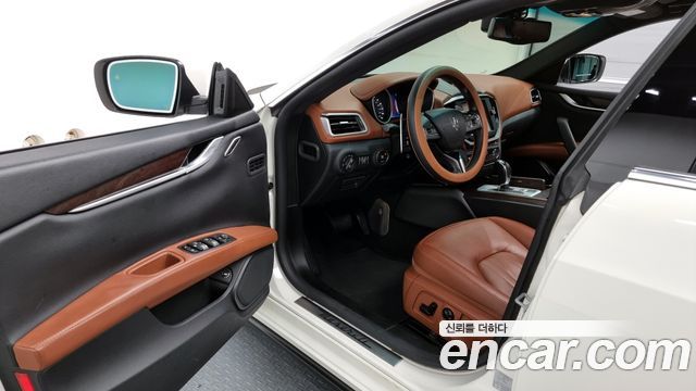 Maserati Ghibli 2016 — photo 10