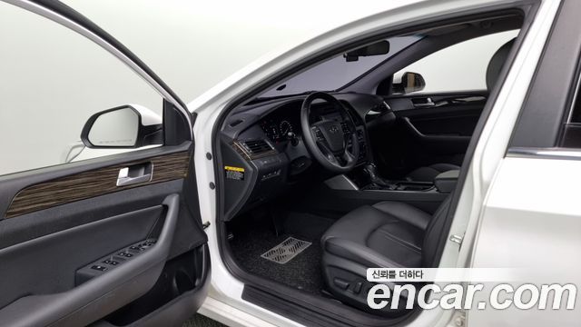 Hyundai Sonata 2015 — photo 11
