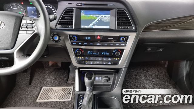 Hyundai Sonata 2015 — photo 15