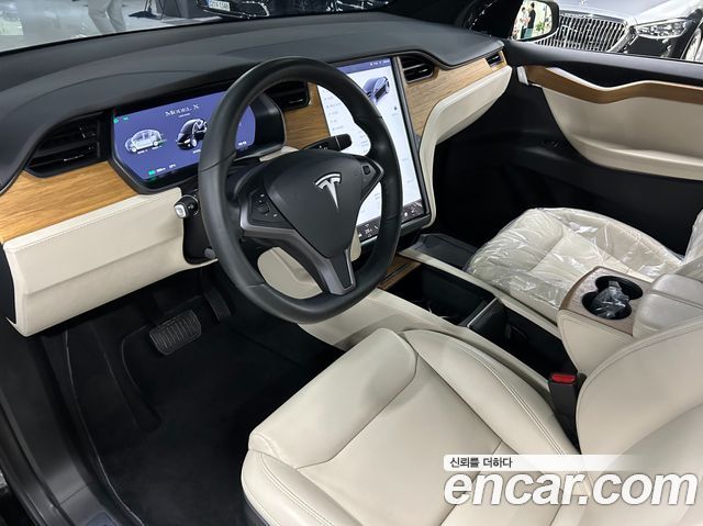 Tesla Model X 2020 — photo 5