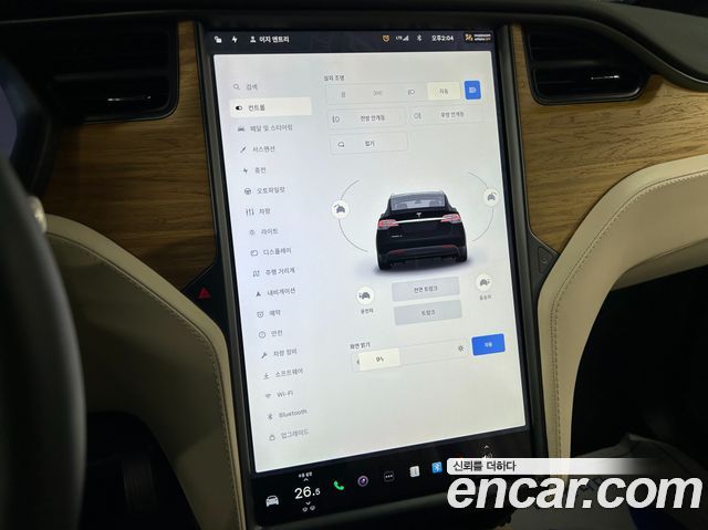 Tesla Model X 2020 — photo 9