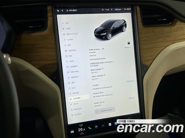 Tesla Model X 2020 — photo 10