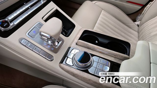 Genesis G90 2019 — photo 9