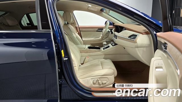 Genesis G90 2019 — photo 11