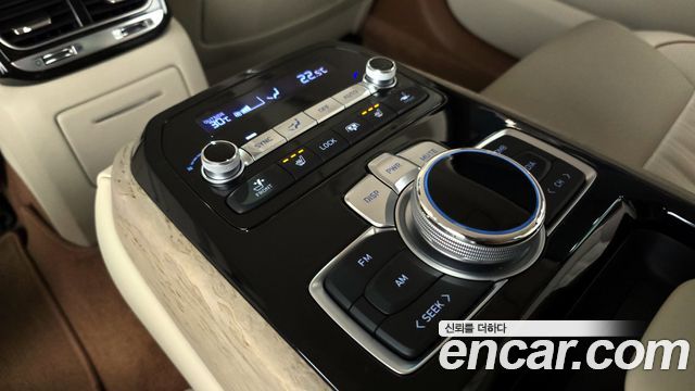 Genesis G90 2019 — photo 19