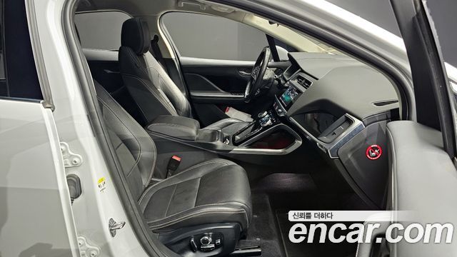 Jaguar I-PACE 2019 — photo 11