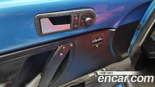 Volkswagen Beatle 2004 — photo 16
