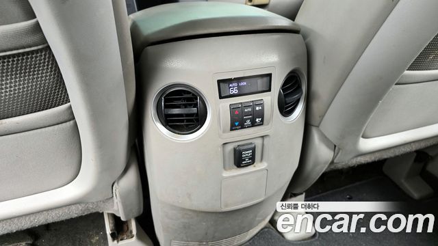 Honda Pilot 2011 — photo 19
