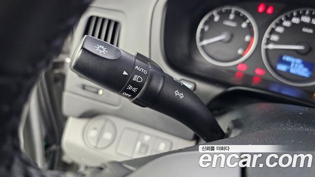 Hyundai Starex 2019 — photo 17