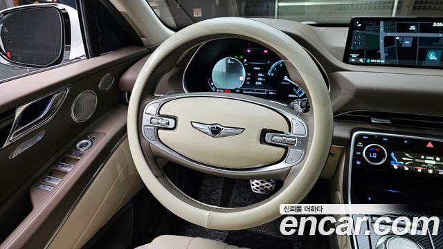 Genesis GV80 2023 — photo 13