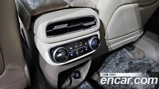 Genesis GV80 2023 — photo 19