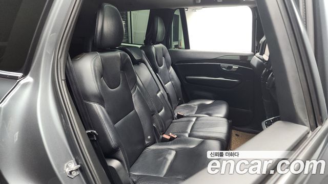 Volvo XC90 2018 — photo 12