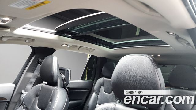 Volvo XC90 2018 — photo 17