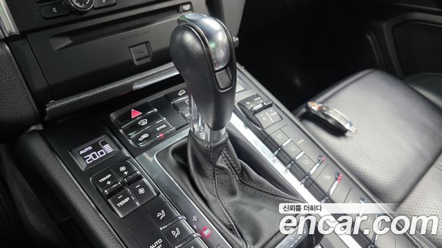Porsche Macan 2015 — photo 9