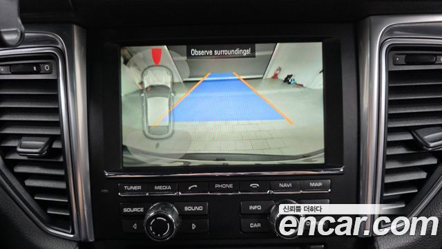 Porsche Macan 2015 — photo 16
