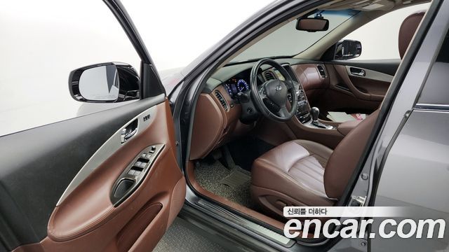 Infiniti QX50 2016 — photo 10