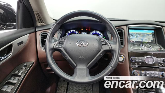 Infiniti QX50 2016 — photo 13