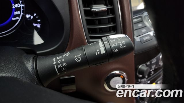 Infiniti QX50 2016 — photo 16