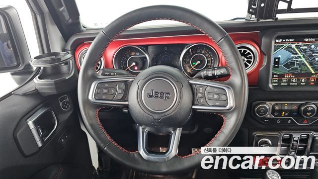 Jeep Wrangler 2023 — photo 13