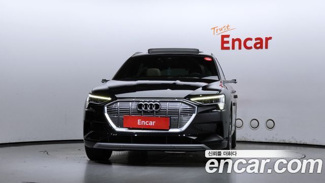 Audi e-tron 2020 — photo 3