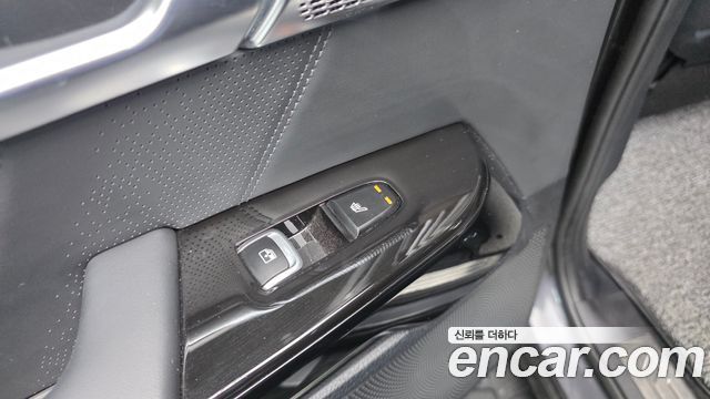 Kia Mohave 2023 — photo 18