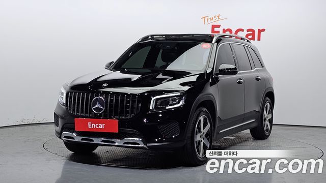 Mercedes-Benz GLB-Class 2020 — photo 1