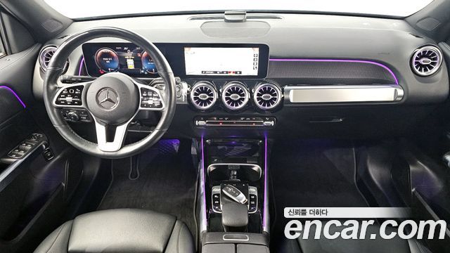 Mercedes-Benz GLB-Class 2020 — photo 7