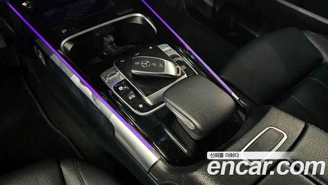 Mercedes-Benz GLB-Class 2020 — photo 18