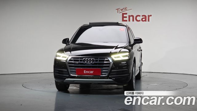 Audi Q5 2020 — photo 3
