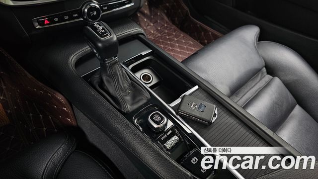 Volvo V90 2018 — photo 9