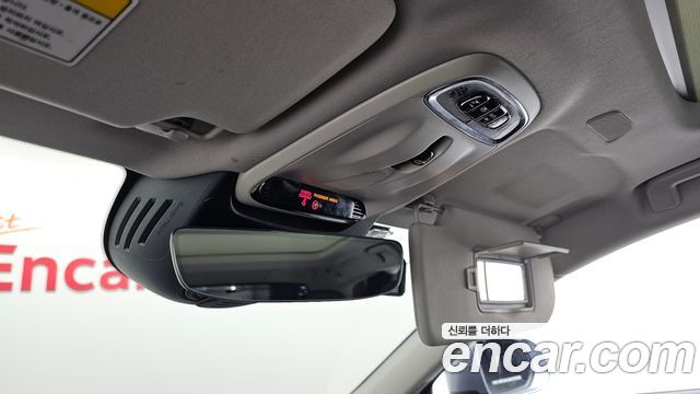 Volvo V90 2018 — photo 18