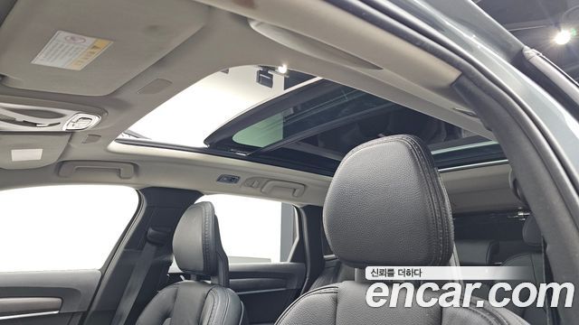 Volvo V90 2018 — photo 20