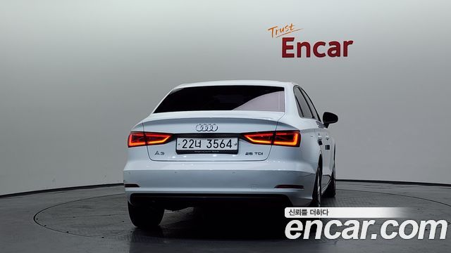 Audi A3 2015 — photo 4