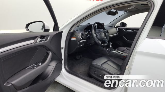 Audi A3 2015 — photo 10