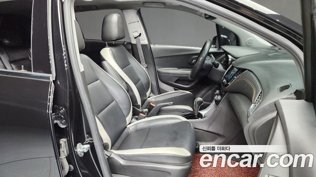 Chevrolet Korea Trax 2018 — photo 11