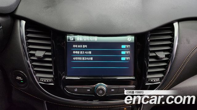 Chevrolet Korea Trax 2018 — photo 14