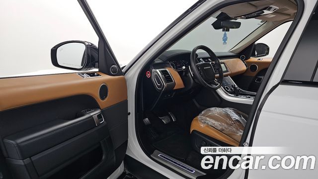 Land Rover Range Rover Sport 2020 — photo 10