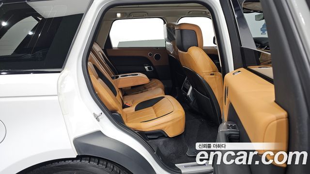 Land Rover Range Rover Sport 2020 — photo 12