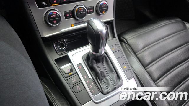 Volkswagen CC 2013 — photo 9