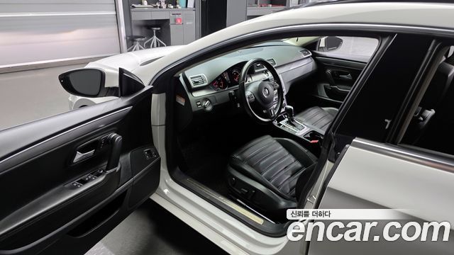 Volkswagen CC 2013 — photo 10