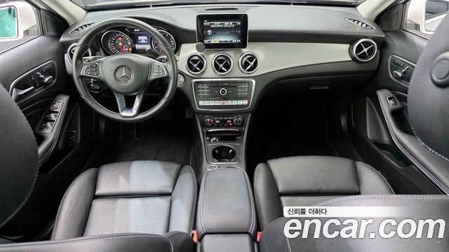 Mercedes-Benz GLA-Class 2018 — photo 7