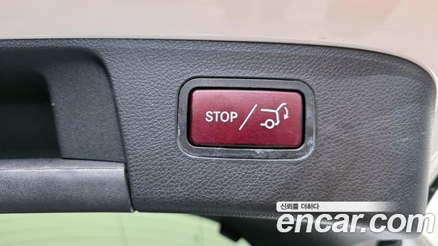Mercedes-Benz GLA-Class 2018 — photo 20