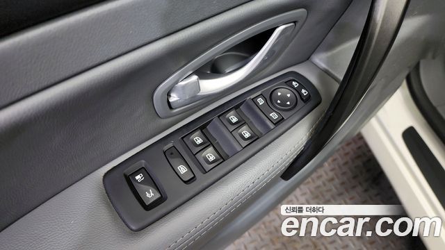 Renault Korea SM5  2010 — photo 14