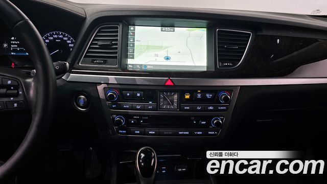 Hyundai Genesis 2016 — photo 15