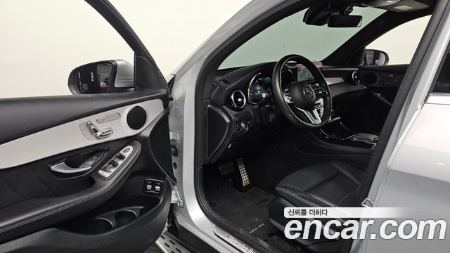 Mercedes-Benz GLC-Class 2020 — photo 10