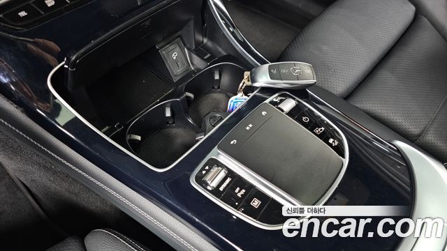 Mercedes-Benz GLC-Class 2020 — photo 16
