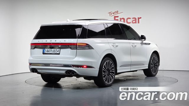 Lincoln Aviator 2022 — photo 2